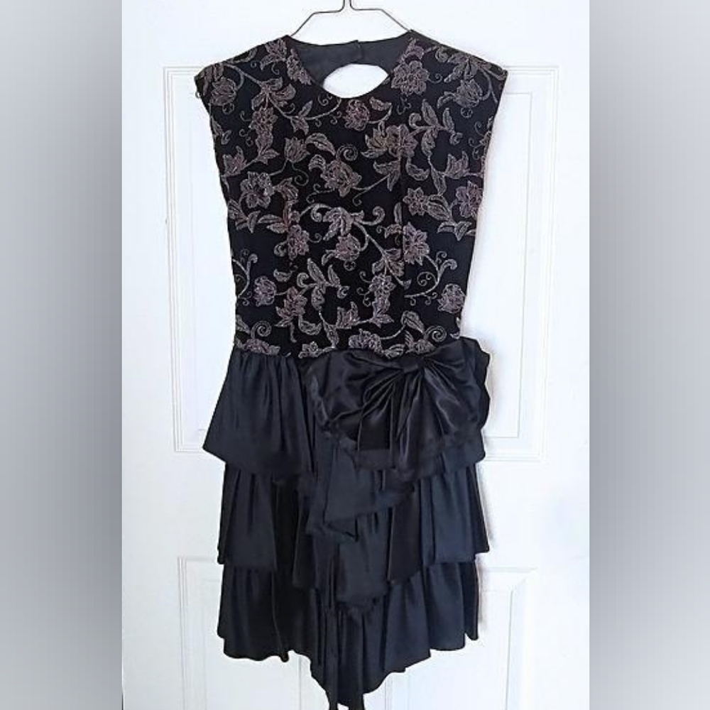 Vintage 1980s velvet satin cocktail dress LBD asymmetrical hem ruffle bow S